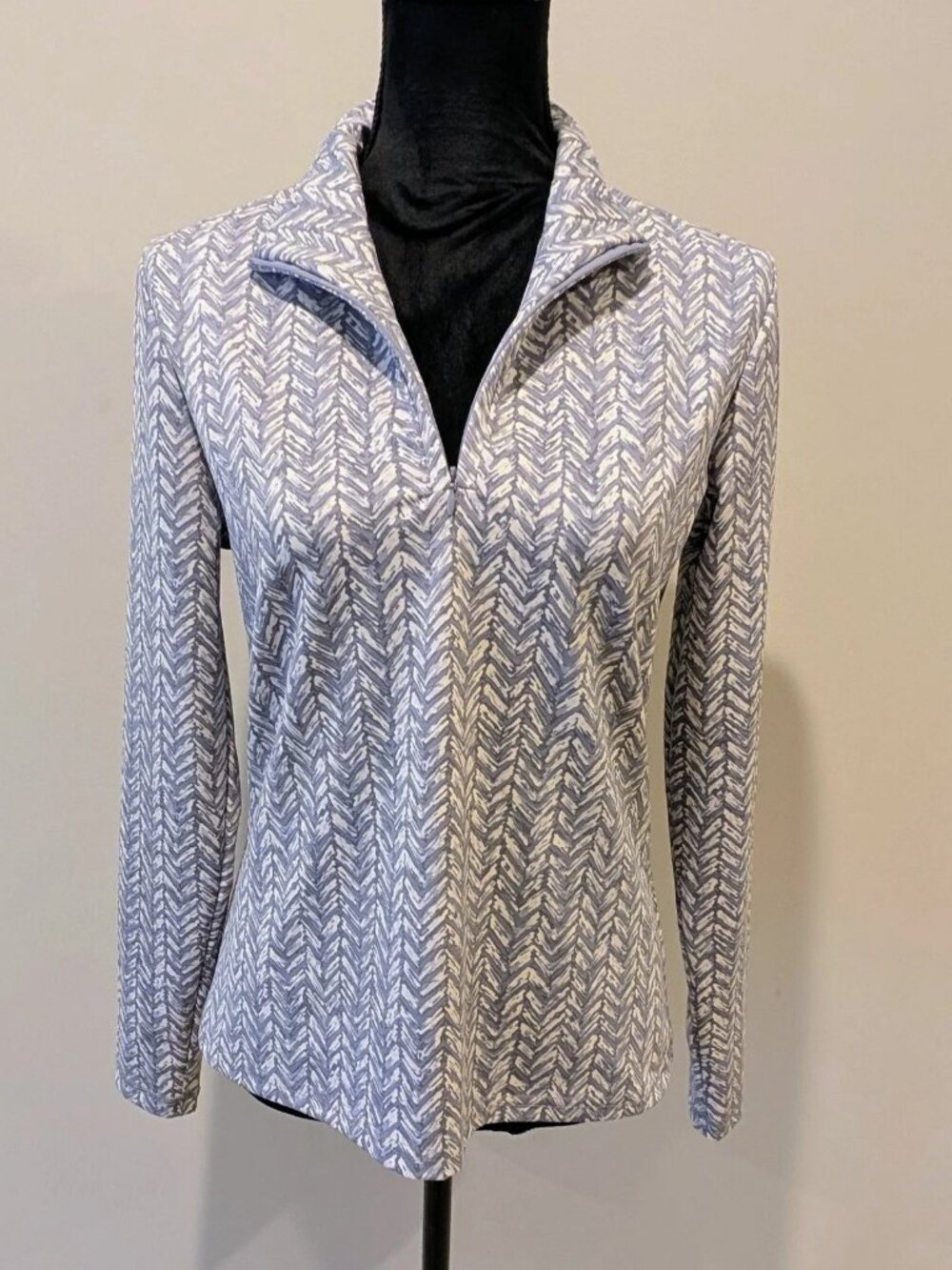 J. McLaughlin Catalina 1/4 Zip Top Blue M Athleisure Geometric Chevron Jacket